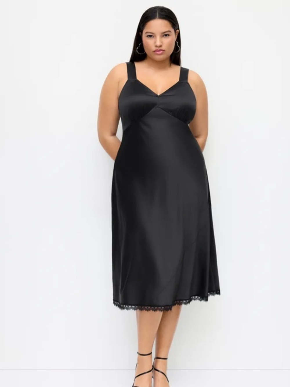 NWT CIDER SATIN SWEETHEART NECKLINE LACE TRIM MIDI DRESS
